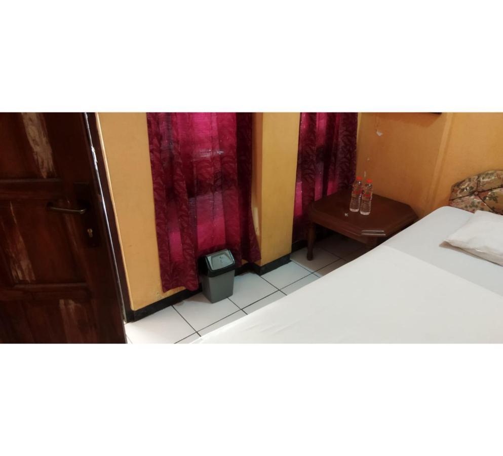 Metro Guest House Yogyakarta Luaran gambar